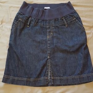 Gap maternity denim skirt